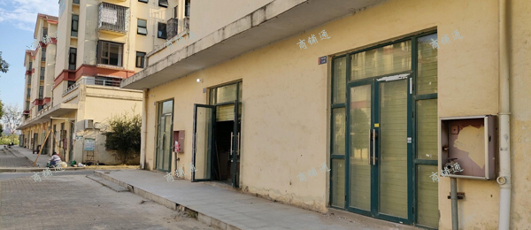 (转让) 中心十字路口店铺位置佳