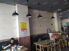 优乐汇昌北生活广场对面小区餐饮店转让，人流量大