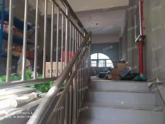 红谷滩西站瑞都沿街小区小吃店转让，位置显眼