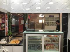 师范大学瑶湖校区食堂入口小吃店转让，人流量大