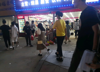 (转让) 大学正门口，靠宿舍，门口小吃街