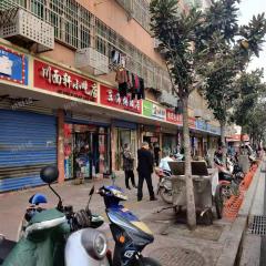 新建中心幸福家园小区临街餐饮招租，无行业限制
