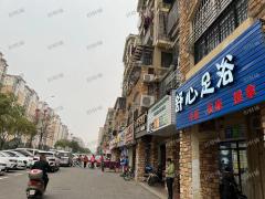 力高国际城小区临街足疗店仅转3万 附近消费能力强