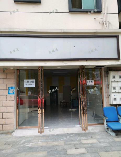 (转让) 小区主道口，人流量大，莲塘大小区，居住人口密集