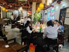 文教路十字路口餐饮店转让，周边配套齐全人流大