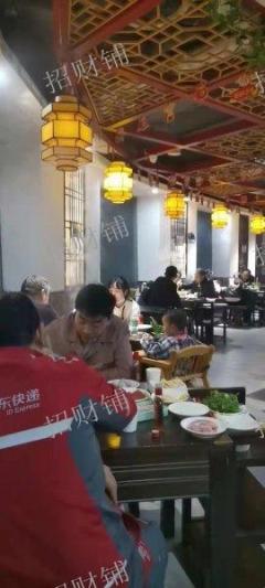 文教路十字路口餐饮店转让，周边配套齐全人流大