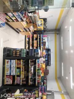 学府大道地铁站品牌便利店转让，可空住无行业限制