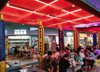 (转让) 商场美食街入口位置，三个档口开间，展示面大，人流入口