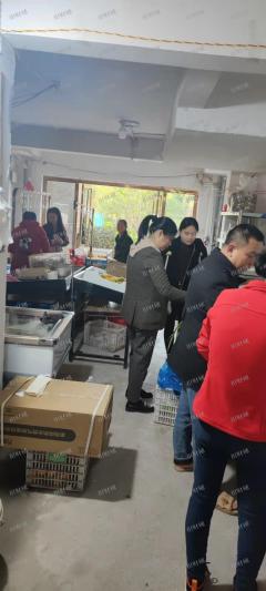 小区门口唯一生鲜超市转让，客源稳定