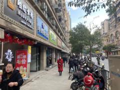 胜利路步行街奶茶店招租，人流量大无行业限制