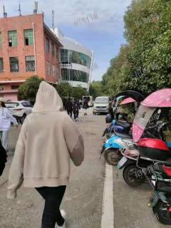 南昌理工学院内临街店铺转让，可空转无行业限制
