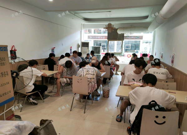 (转让) 南昌理工学院麻辣烫两到三人即可操作年净利润50万以上