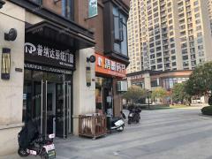 小区门口店铺空转，人流大无行业限制