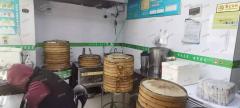 凤凰花园小区出入口包子店转让，位置显眼人流大