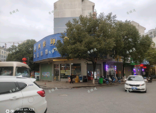 (转让) 本店上下两层共240平，上面可住人，可出租