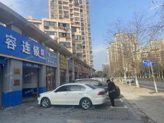 珠江路临街汽修店转让，门头大停车方便