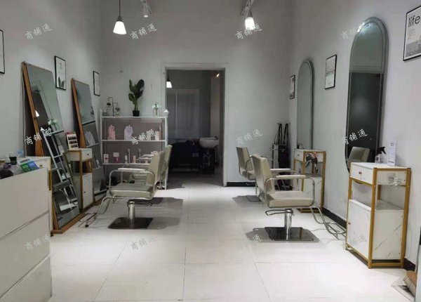 (转让) 美发店转让人流量大旁边就是学校