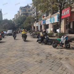 象湖商业街外卖餐饮店转让，月营业高达30W＋
