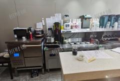北京东路交叉口奶茶店低价转让，多个高校围绕
