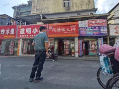 学院路轻餐饮美食一条街多年老店，多个大学城围绕