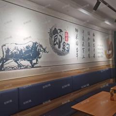 江大南路临街餐饮店，多个大学围绕对面就是酒店