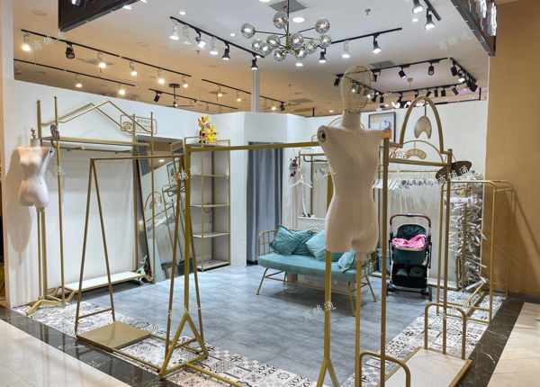 (转让) 要开分店忍痛转让莲塘火的商场成本低新手老手都适合