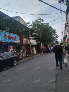 上坊路地铁口十字路口店铺急转，小区医院唯一出入口