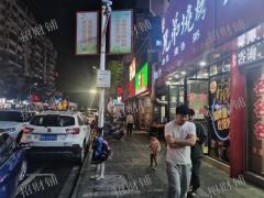 警民路夜宵店转让，月营业额15万，小区学校围绕