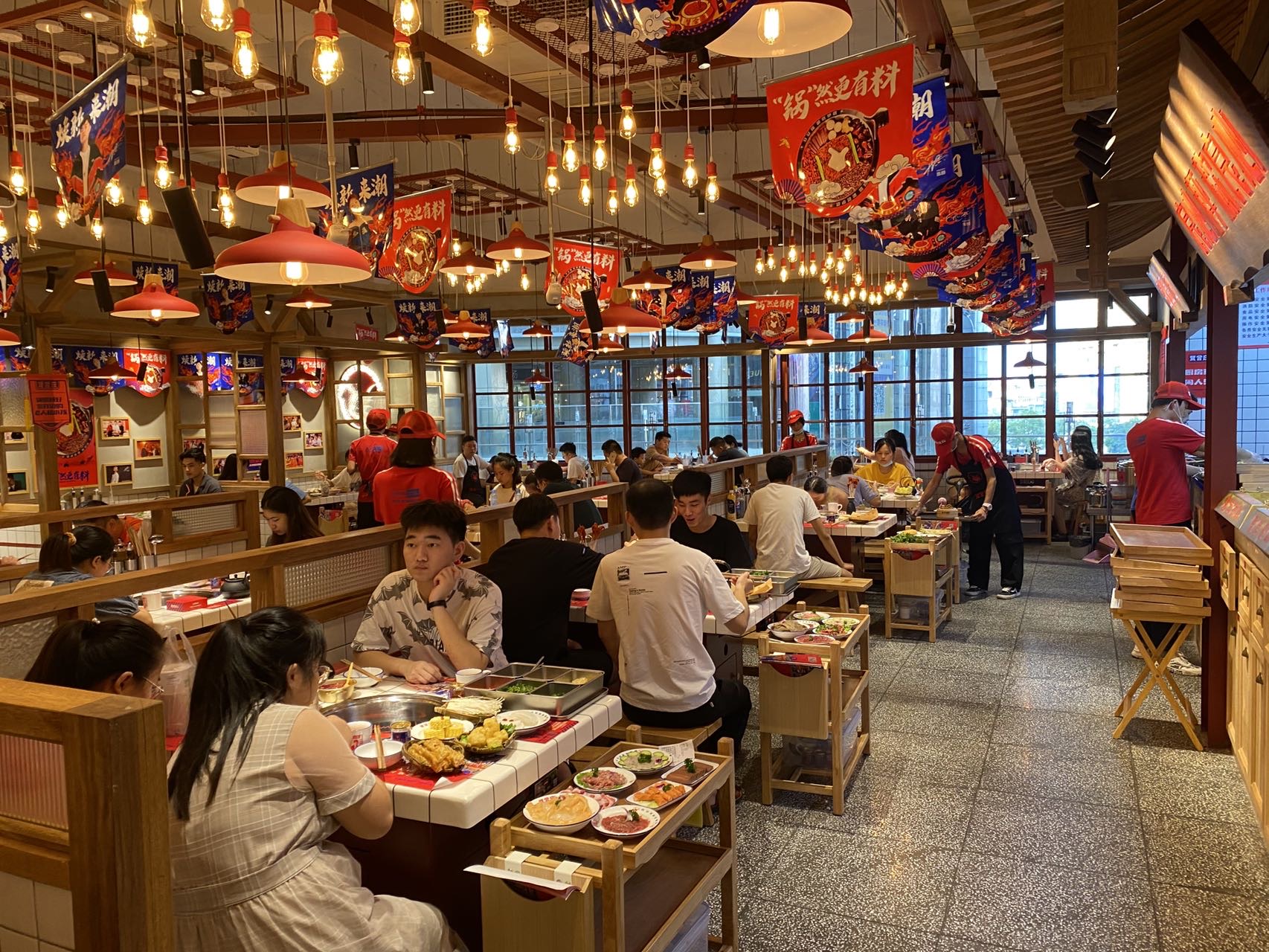 梦时代天幕下餐饮旺铺转让