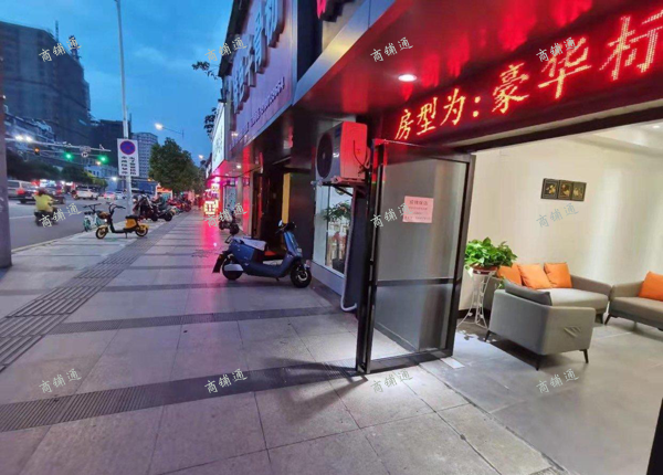 (转让) 客源稳定，租金便宜，老客户多
