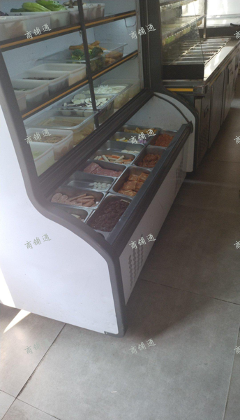 (转让) 档口生意红火，学生特别多