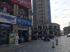 日营业额900，三所大学，三个大型小区