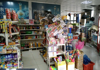 (转让) 小区门口，对面有工地，可开早餐店，快餐店，药店，手机店
