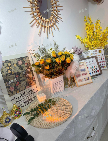 (转让) 装修好的美甲美睫美容店招合租