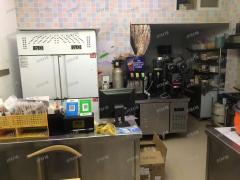 红谷滩小区临街餐饮转让，可堂食可外卖 