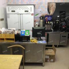 红谷滩小区临街餐饮转让，可堂食可外卖 