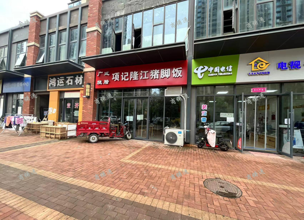 (转让) 临街商铺，接手即可营业