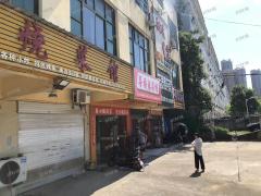 旅游商贸附近餐饮店转让，日营2000，客源稳定