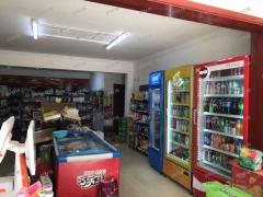 小区唯一出入口140平便利店房租1700