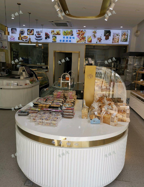 (转让) 小区地理位置好，位于商业区，交通便利，距离地铁站近