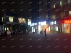 江西科技师范大学红角洲校区内店面空转