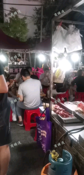 (转让) 紫荆夜市位置好，客流量大，周边有大学，工厂，小区，网红打卡