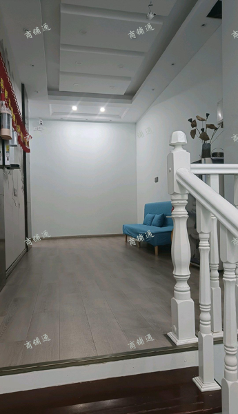 (转让) 老店精新装修，设备产品齐全