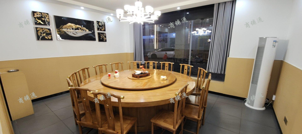 (转让) 停车位足，位置好。场地大。