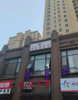 (转让) 小区商业街，商铺周围有小卖部，包子店，理发店