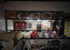 (转让) 优选铺源置顶）东湖区域美食一条街夜宵烧烤店整体给你