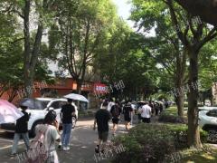 江西科技学院 4万师生 宿舍楼下 三门头店招租