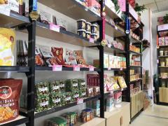 3000多人中学门口的店 行业不限 门宽6米