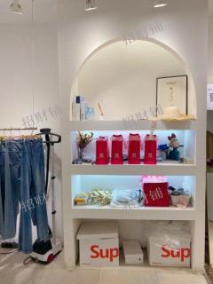 地铁口 社区商业街 临街服装店可空转