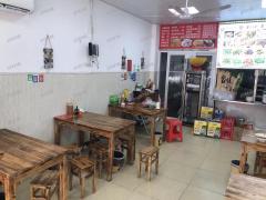 芳草学校旁 万人小区门口餐饮店转让